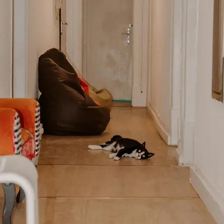 Rostelbem Guesthouse Lisbon Хостел