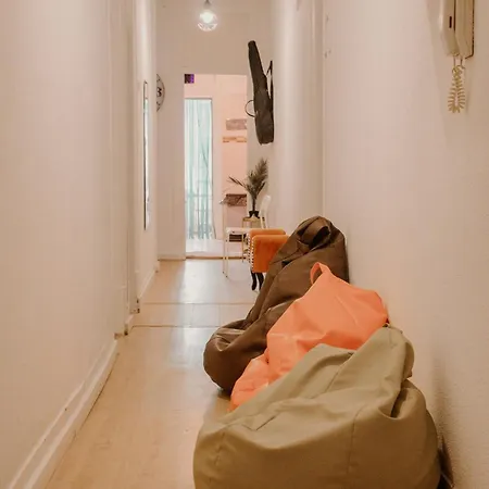 Rostelbem Guesthouse Lisbon Хостел Лиссабон