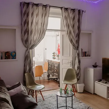 Rostelbem Guesthouse Lisbon Hostel